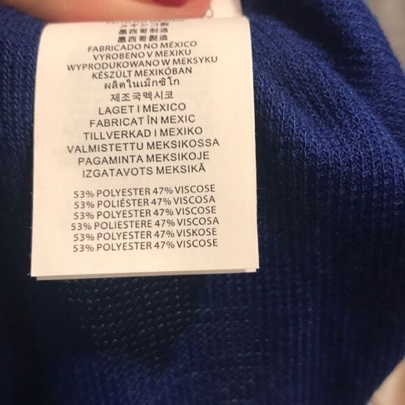 🎉Last one left 🎉Micheal KORS Sweater 🎀 - Picture 8 of 8